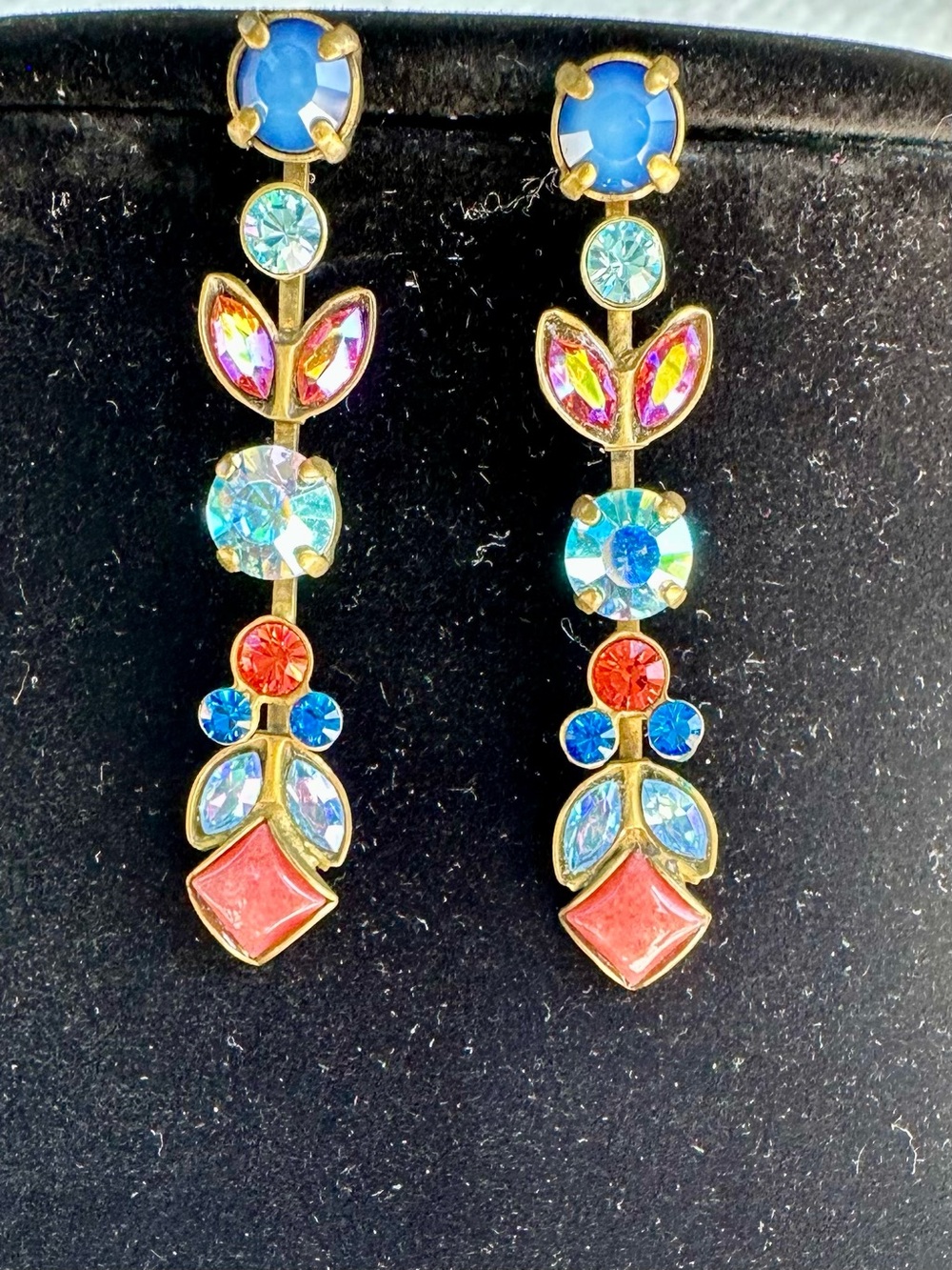 Sorrelli crystal earrings - Picture 2 of 4